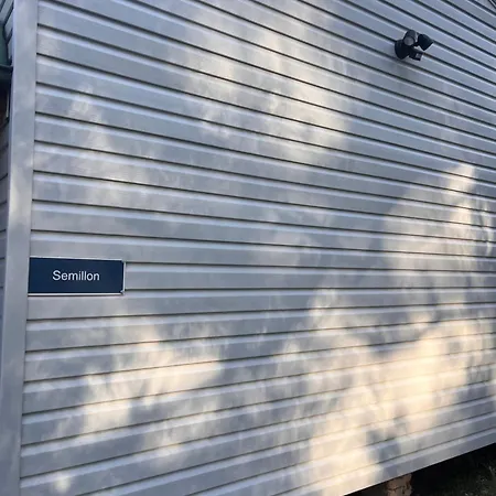 Hunter Hideaway Cottages Rothbury Exterior photo